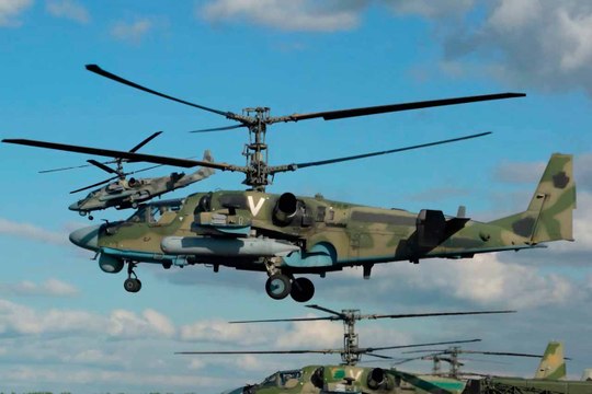 Vídeo: Ministério da Defesa da Rússia publica vídeo mostrando seus helicópteros de ataque em ação