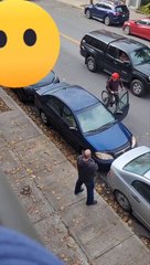 Un cycliste se prend une portière de voiture au Québec