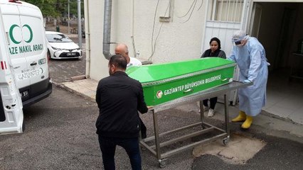 YALNIZ YAŞADIĞI EVDE ÇIKAN YANGINDA ÖLDÜ