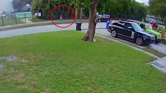 Ten-year-old girl runs from alleged kidnapper in footage released by police
