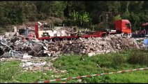 Esplosione di Lucca, il giorno dopo: macerie e distruzione, si lavora per la rimozione dei detriti