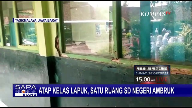 Atap Ruang Kelas di SDN 1 Sukaratu Ambruk saat Diguyur Hujan Karena Sudah Lapuk Termakan Usia