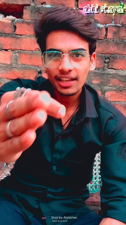 ये किससे इश्क का कानून पढ़ कर आए हो,love emotional status,heart touching poetry #abhishayar #shorts