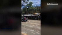 Caminhão perde os freios e atinge ônibus no Anel Rodoviário, em BH