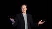 Voici - "L'oiseau est libéré" : Elon Musk achète le réseau social Twitter et prend déjà une décision radicale