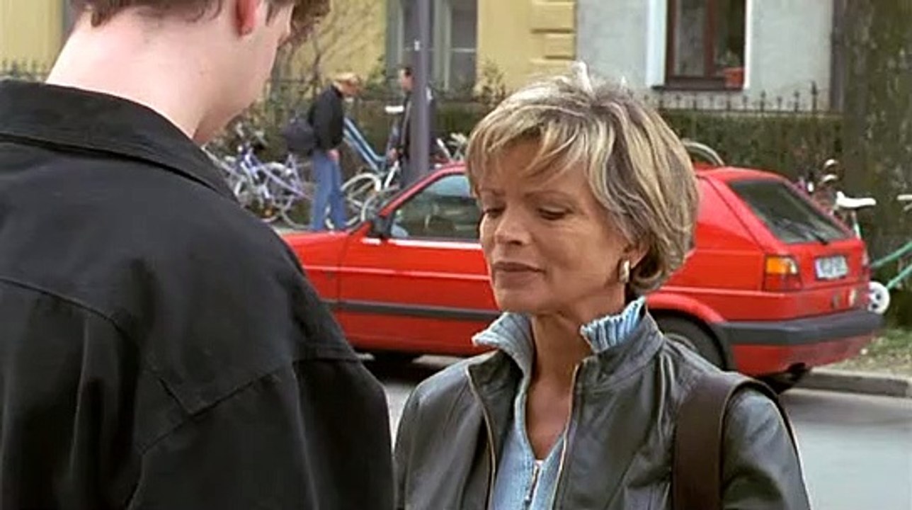 Sylvia - Eine Klasse für sich Staffel 2 Folge 8 HD Deutsch