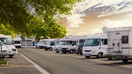 Un couple en camping-car suspecté d'avoir siphonné 5.000 litres de carburant