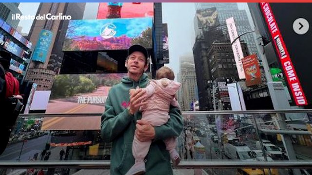 Valentino Rossi e Francesca Sofia Novello: un romantico ed esclusivo 'autunno a New York'