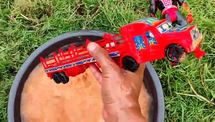 Clean the toys #3 - Membersihkan Mainan Mobil Truk Kontainer, Kereta Api, Forklift, Tembak Tembakan,