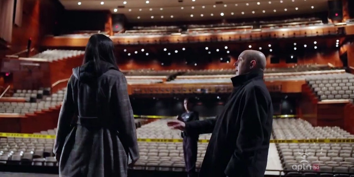 Tribal - Se2 - Ep02 It's All In Your Headdress HD Watch HD Deutsch