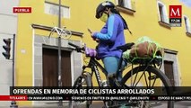 Colocan ofrendas en memoria de ciclistas y peatones atropellados en Puebla