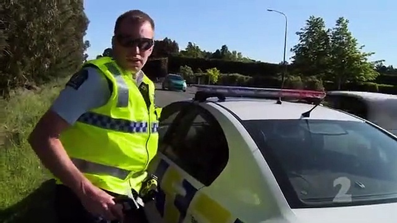 Police Ten 7 - Se23 - Ep03 HD Watch HD Deutsch