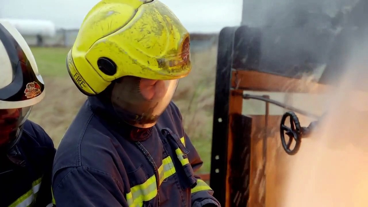 Impossible Engineering - Se10 - Ep05 - Firefighting Sky Giant HD Watch HD Deutsch