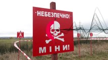 بدون تعليق: أوكرانيا تتلقى آلة لتدمير الألغام الأرضية يتم التحكم فيها عن بعد
