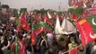 عمران خان يتحدى الحكومة الباكستانية بمسيرة احتجاجية نحو إسلام آباد