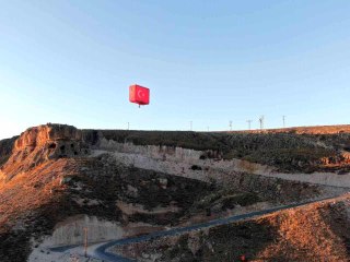 Kayseri'den Türk bayraklı sıcak hava balonları havalandı
