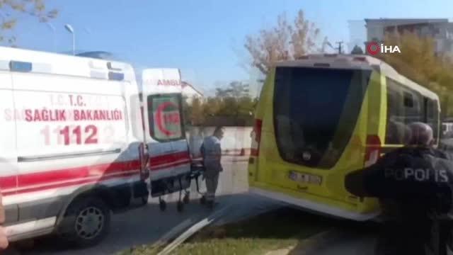 Yolcu minibüsü ile otomobil çarpıştı: 5 yaralı