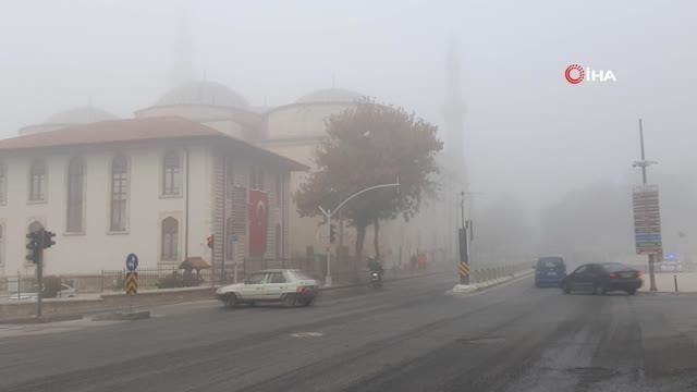 Edirne'de sis etkili oldu... Kentin tarihi simgeleri gözden kayboldu