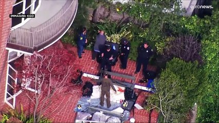 Martellate sul marito di Nancy Pelosi. Biden: "Ignobile aggressione"