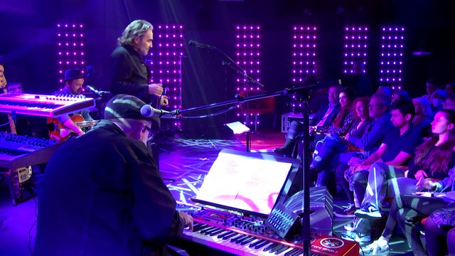 Stephan Eicher interprète Le plus léger au monde dans Le Grand Studio RTL