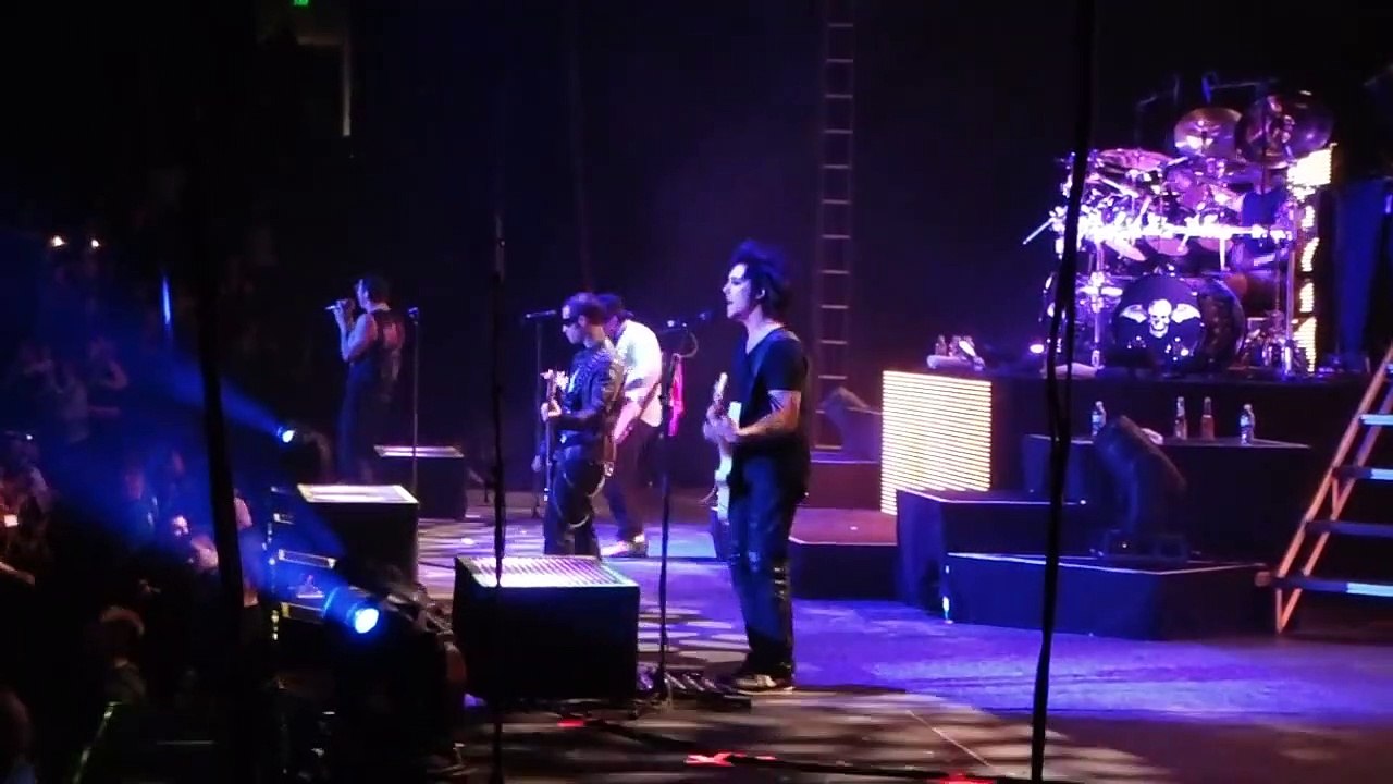 avenged sevenfold - dear god live in oakland
