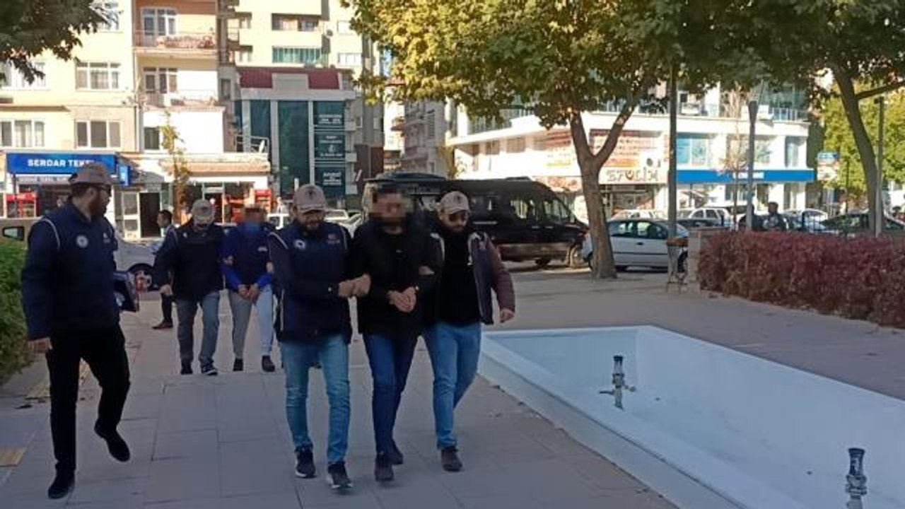Terör örgütü DEAŞ'ın sözde iletişim sorumlusu ve komutanı tutuklandı
