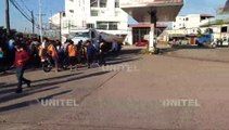 Largas filas en busca de combustible en estaciones de servicio de Santa Cruz