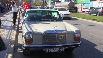 Klasik otomobillerle 29 Ekim korteji