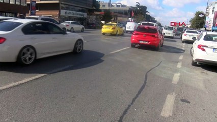 Son anda direksiyonu kırdı! Valenin refleksi yayanın hayatını kurtardı