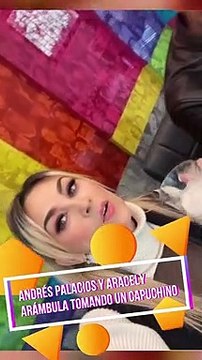 ANDRÉS PALACIOS Y ARACELY ARÁMBULA TOMANDO UN CAPUCHINO ANTES DEL FINAL DE LA MADRASTRA