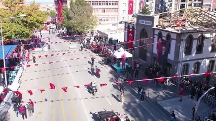 Afyonkarahisar'da '7'den 70'e' Cumhuriyet coşkusu