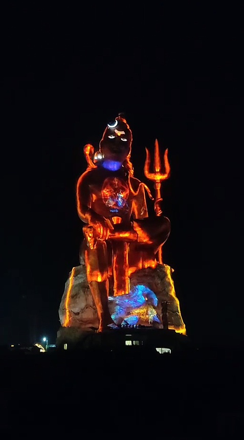 विश्वस्वरूपम में किया गया अदभुत लाइट शो कही देखा नहीं होगा ऐसा अनोखा नजारा, देखे जबरदस्त वीडियो