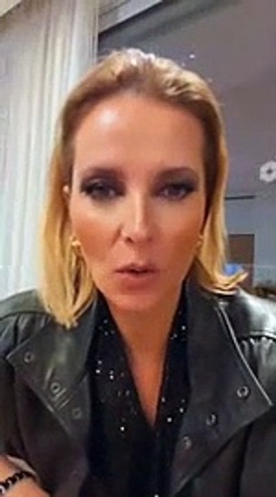 Cristina Ferreira em noite de arromba diverte-se em discoteca.