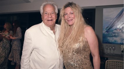 VOICI -  "Avant, pendant et après" : Loana se lâche sur un animateur pour lequel elle craque