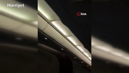 Fırtınaya yakalanan yolcu uçağı acil iniş yaptı