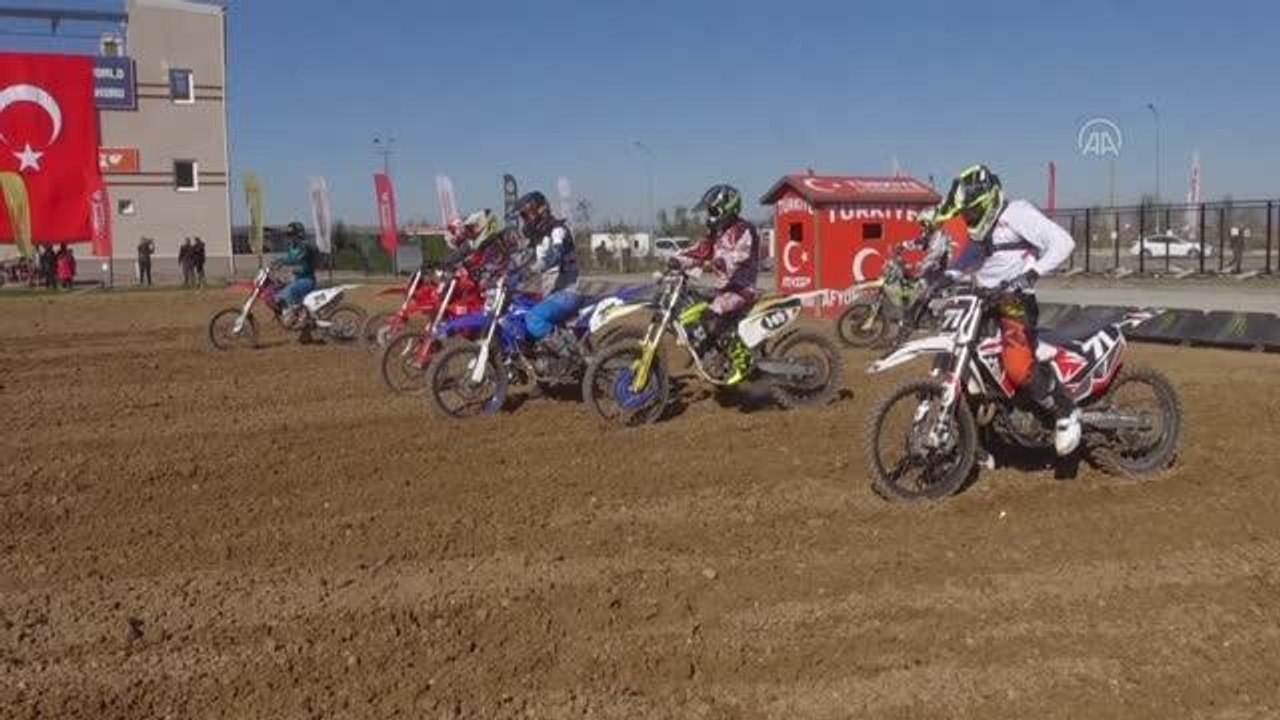 AFYONKARAHİSAR - Türkiye Motokros Şampiyonası'nın final yarışları