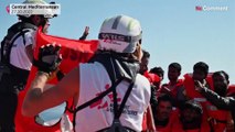 Több száz illegális bevándorlót mentettek ki a Földközi-tengerről