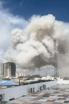 Somali'nin başkenti Mogadişu'da bomba yüklü araçlarla 2 saldırı (2)