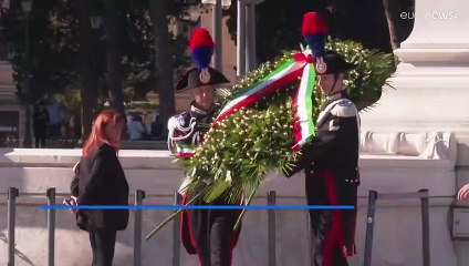 Στο μνημείο του Αγνωστου Στρατιώτη η Μελόνι