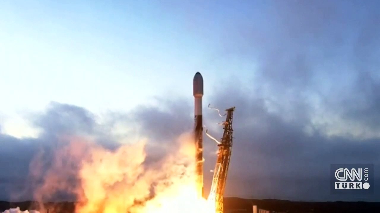 SpaceX’in Falcon 9 roketi Meksika semalarında gözlendi
