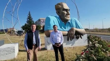 Okan Gaytancıoğlu'ndan 'Rölyef' Tepkisi: "Atatürk'e Hiç Benzemiyor. Atatürk'e Yakışır Bir Anıt Haline Getirilmesini İstiyoruz"
