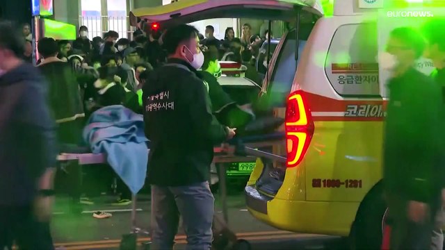 До 120 возросло число погибших в результате давки в центре Сеула по случаю Хэллоуина