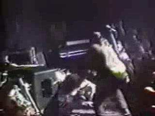 NIRVANA : COBAIN SE FAIT TILTER