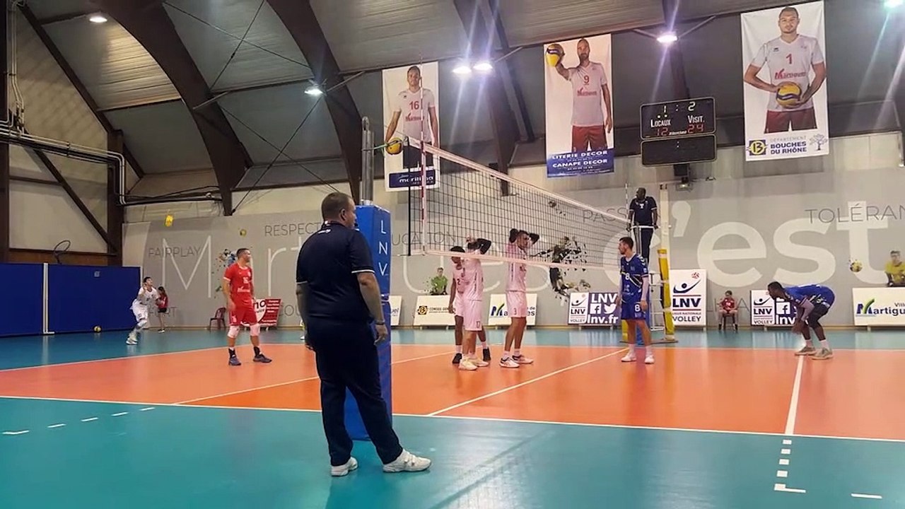 Image maritima: la balle de match entre Martigues Volley et Mende