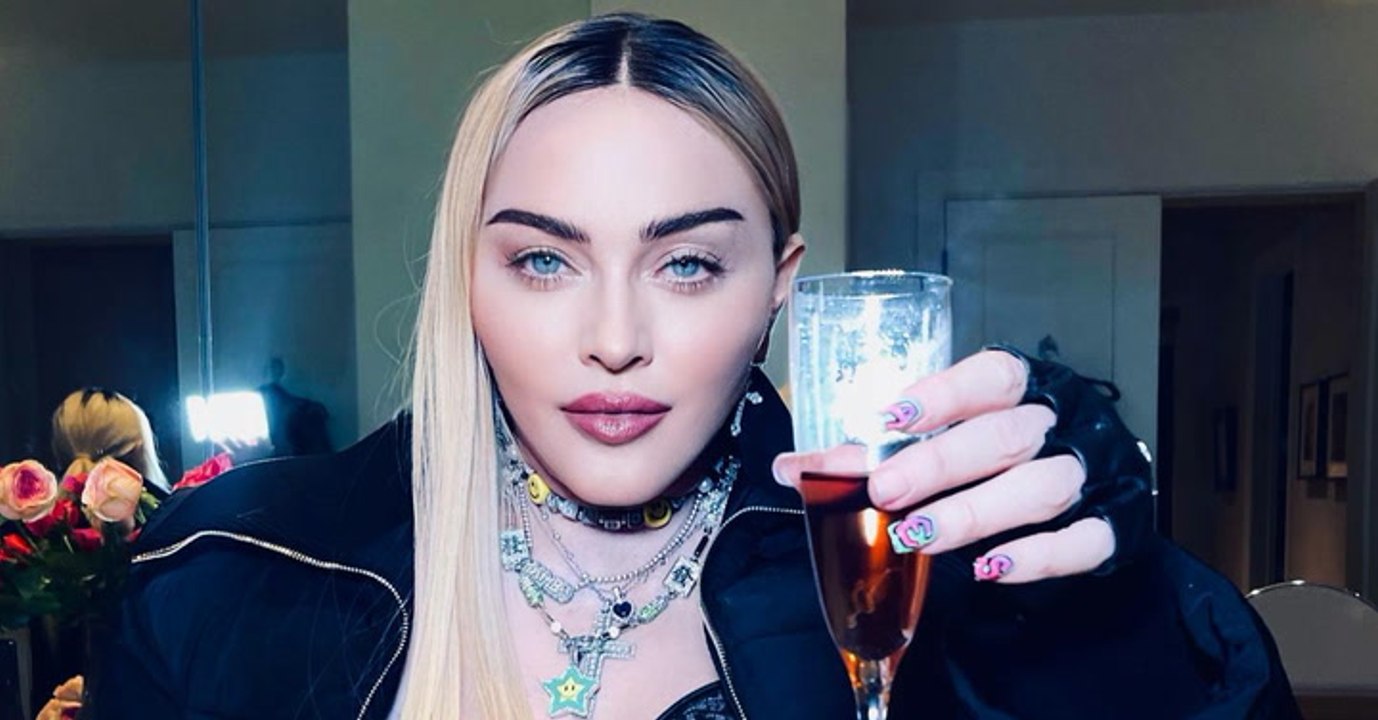 Madonna fast nackt auf Instagram: Sie bedeckt nur das Nötigste