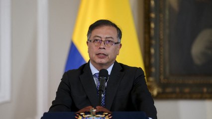 “Se puso de moda que el presidente no puede hablar porque el dólar se cae o se dispara”: Petro