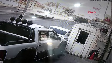 Kırmızı ışıkta geçti: Sorumsuzluk kaza getirdi