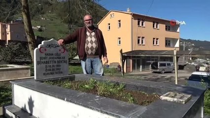 30 yıl önce PKK'lı teröristler kaçırmıştı... Kardeşleri boş mezarı ile teselli buluyor