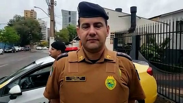 Fiscais que reclamaram de eleitores em verde e amarelo estavam de vermelho , diz capitão da PM