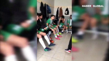 Sosyal medya bu videoyu konuşuyor... Takıma maç kazandıran efsane motivasyon konuşması